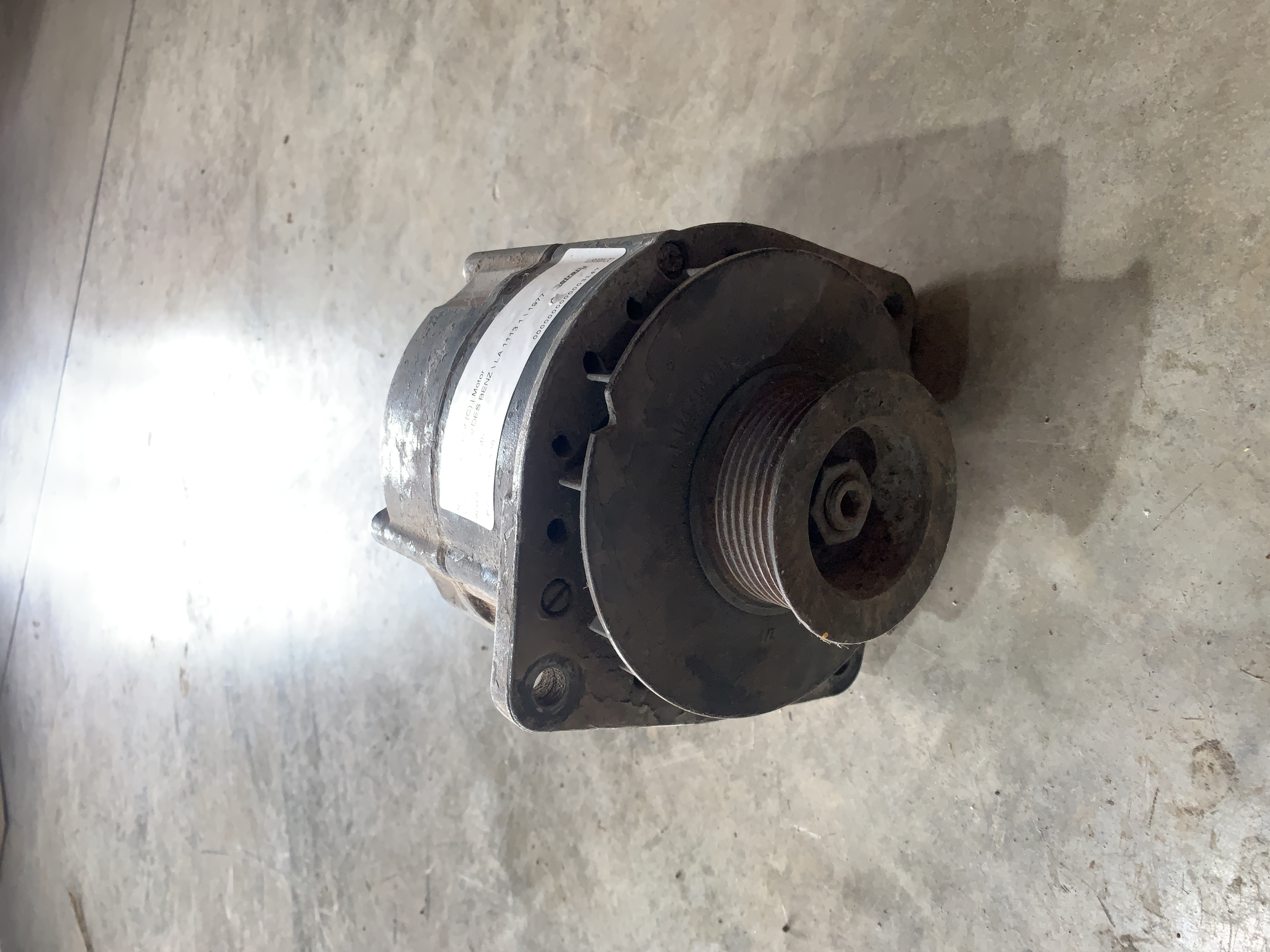 Alternador Mercedes Benz 1113 2
