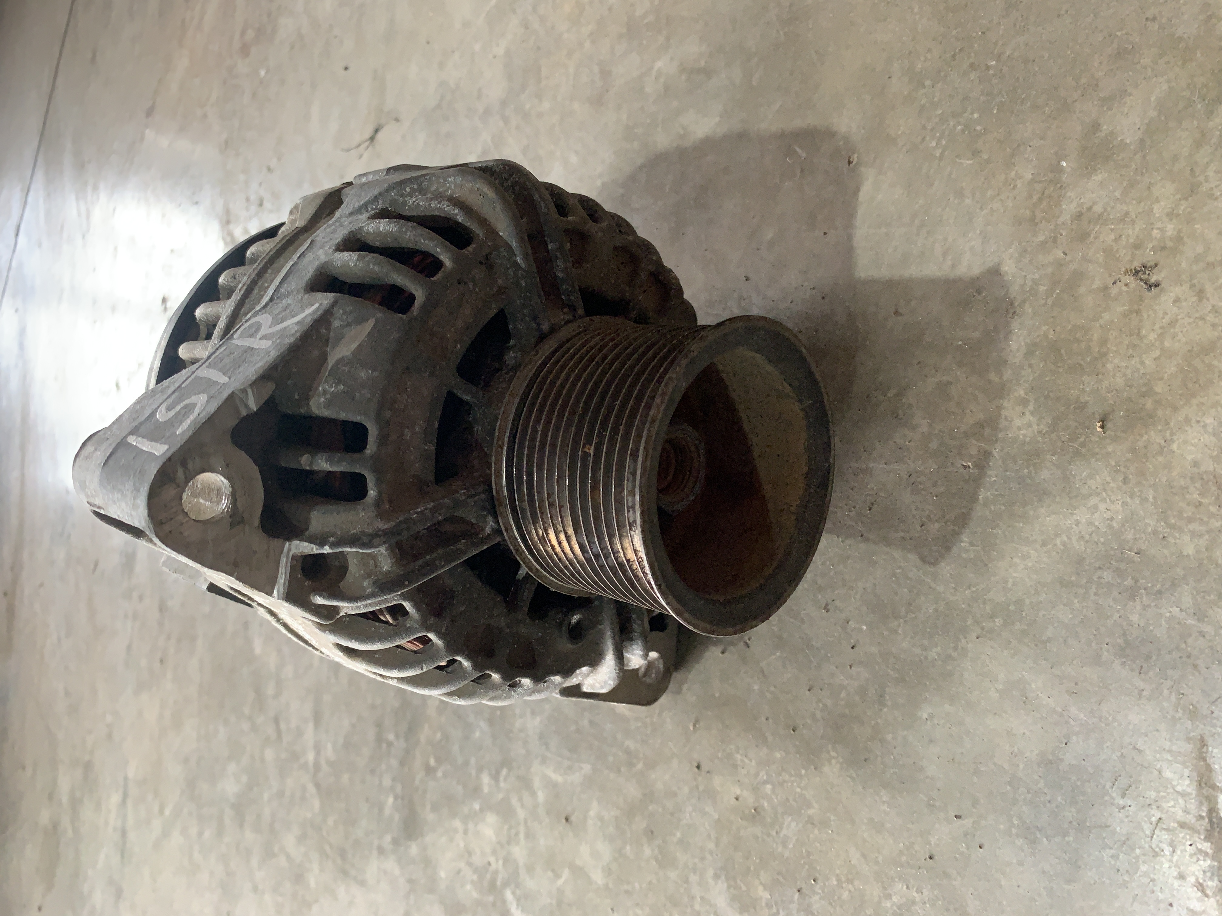 Alternador Iveco Stralishd 570S42TN 2