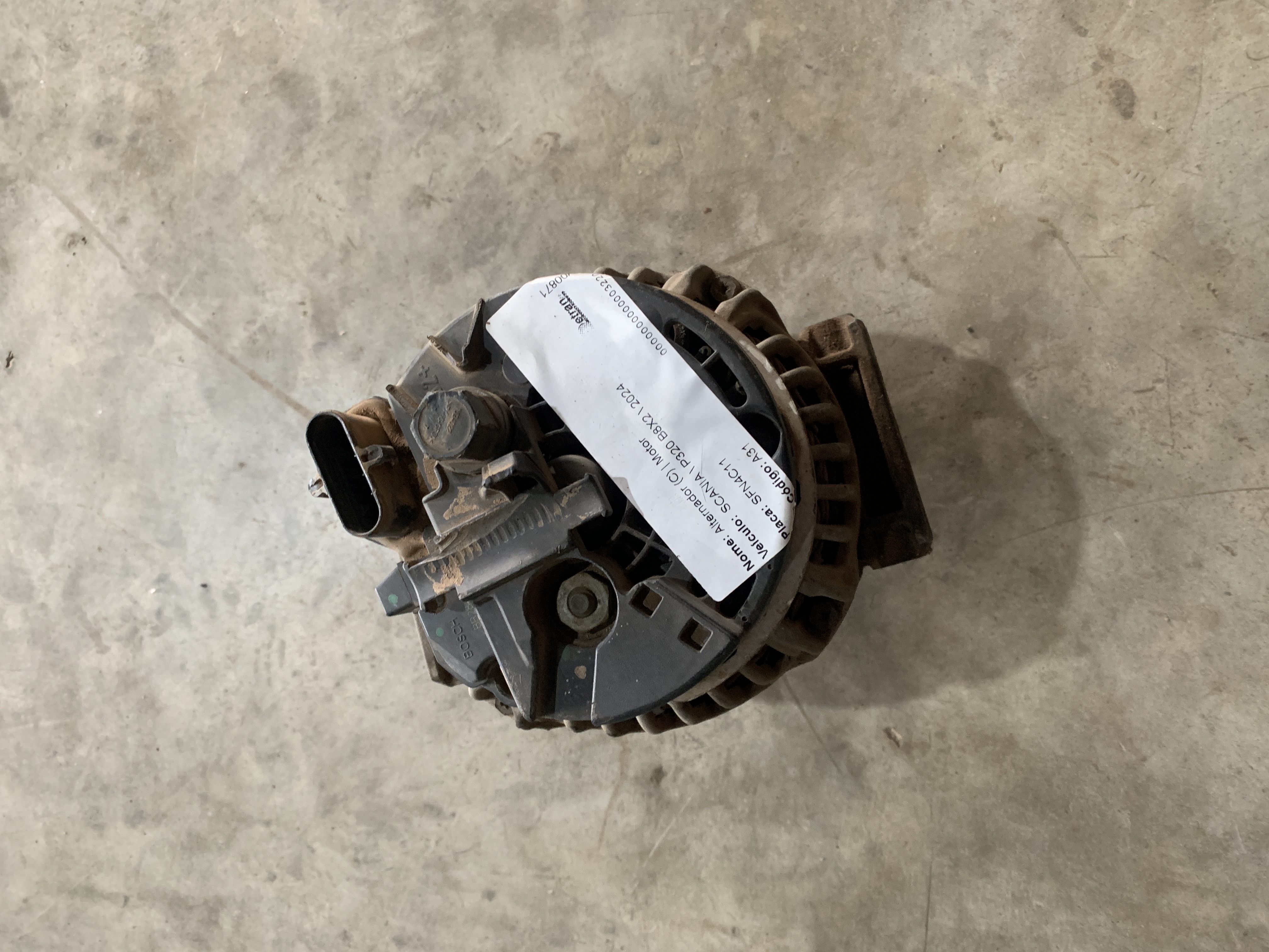 Alternador Scania P320 8x2