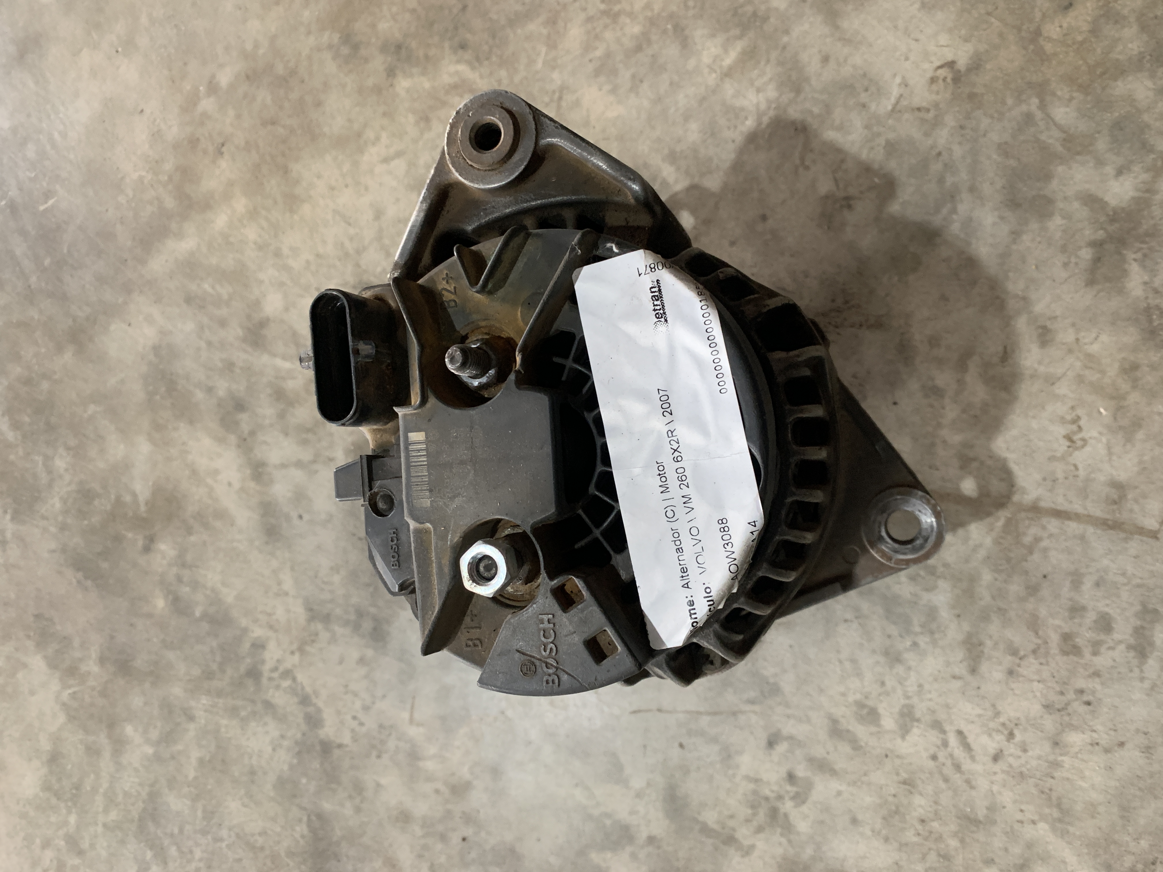 Alternador Volvo VM 260 6x2