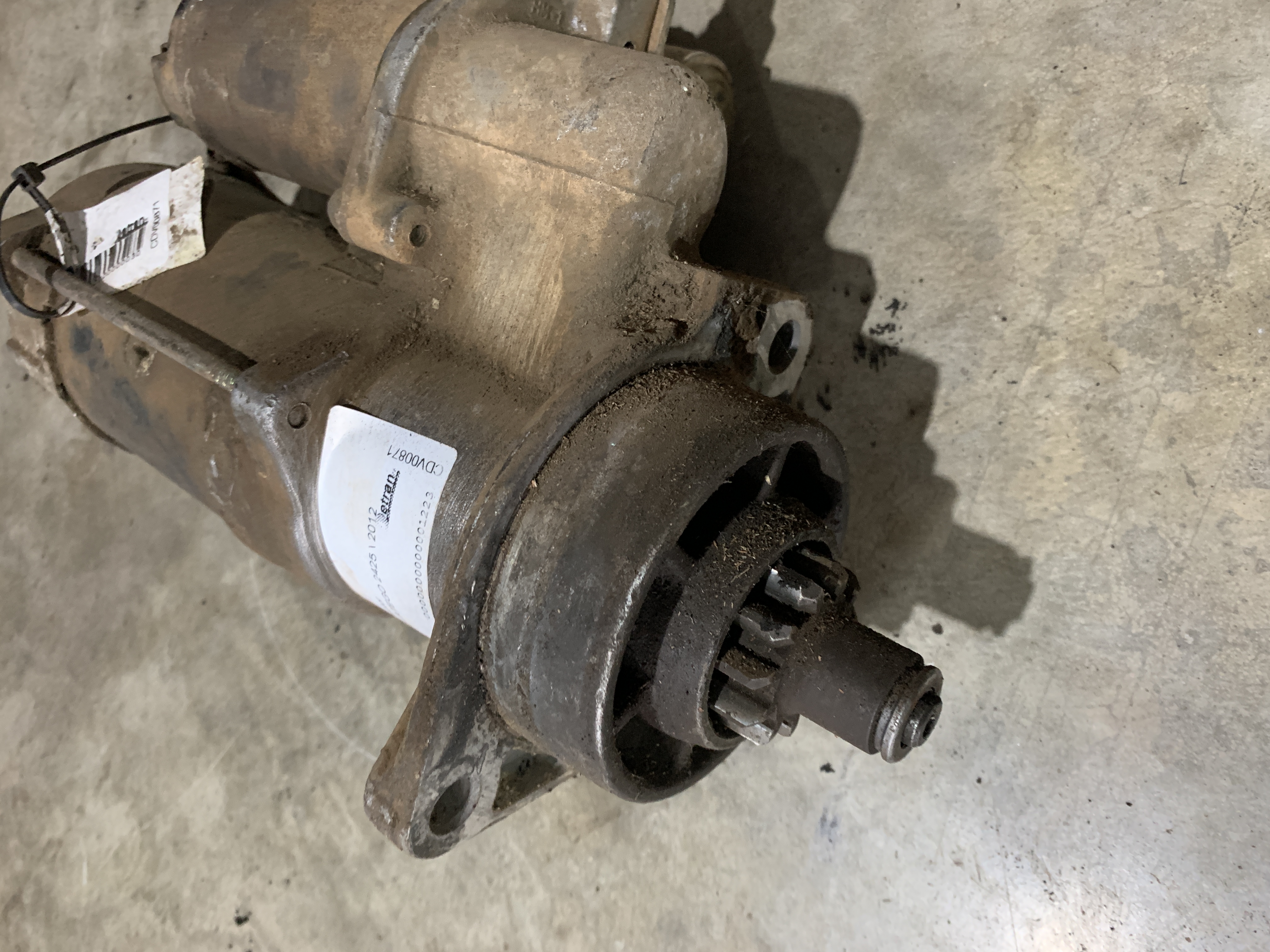 Motor de partida Mercedes Benz Atego 2425 2