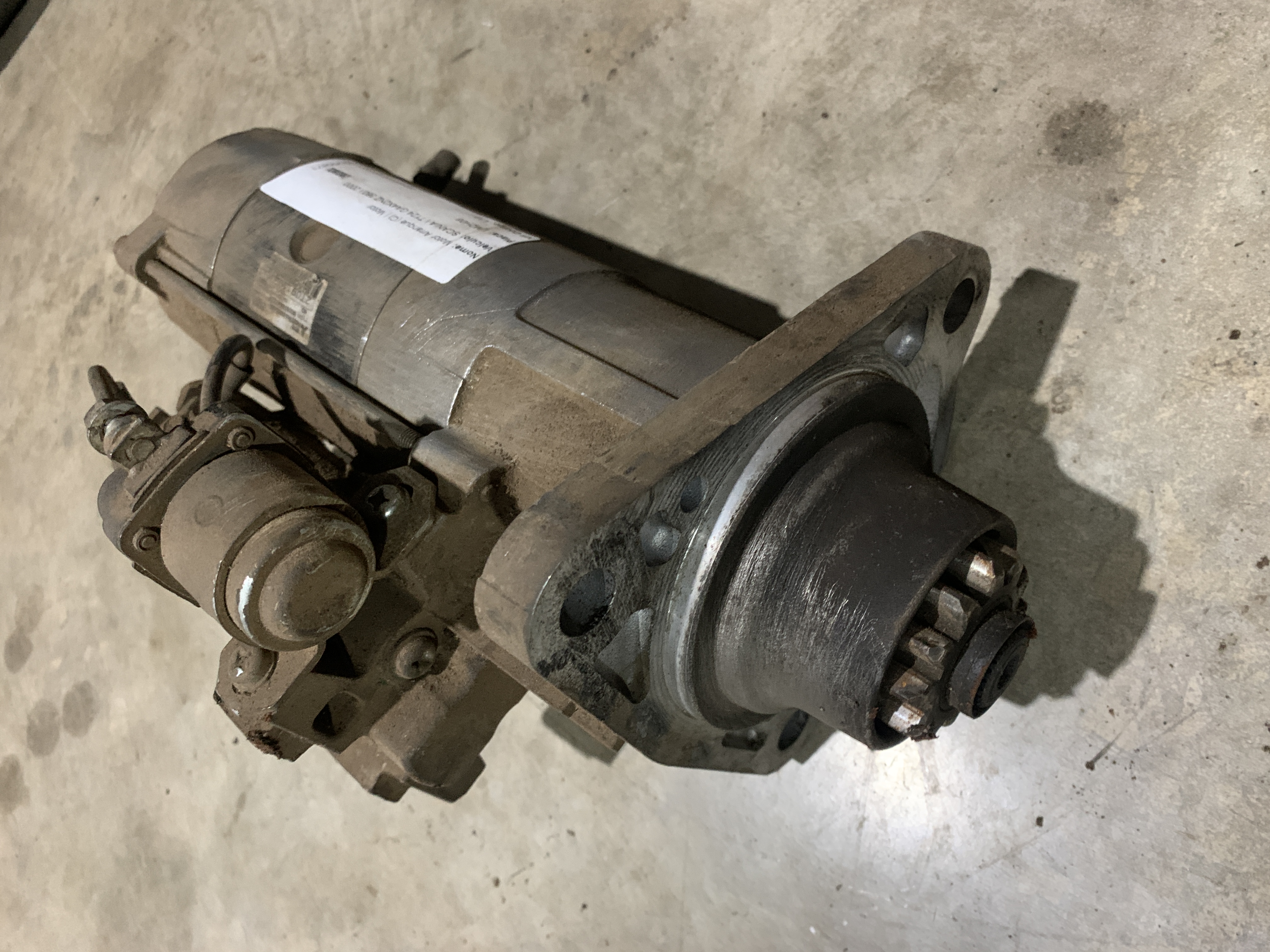Motor de partida Scania T124 2