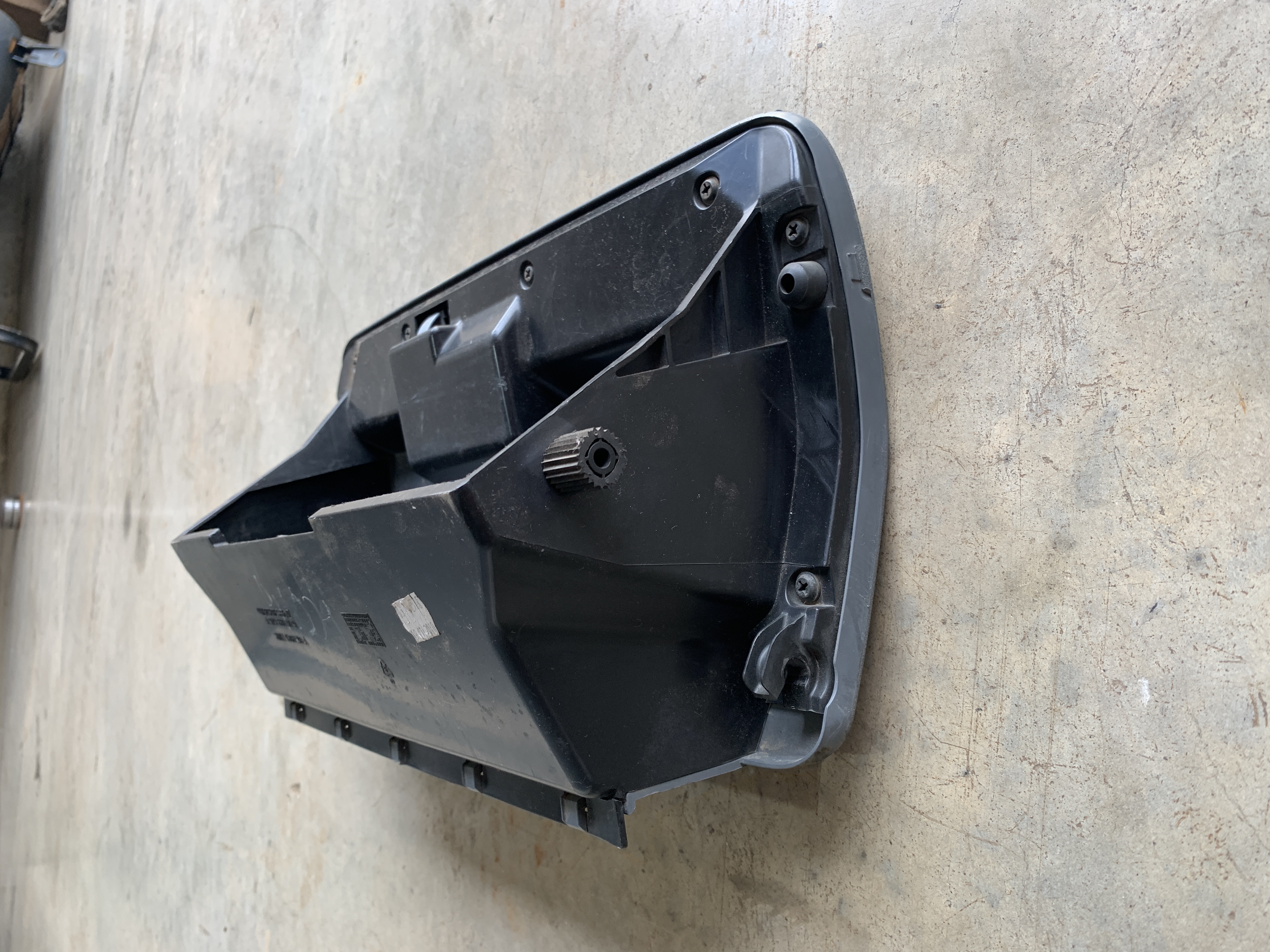 Tampa Porta Luvas MB Accelo 3