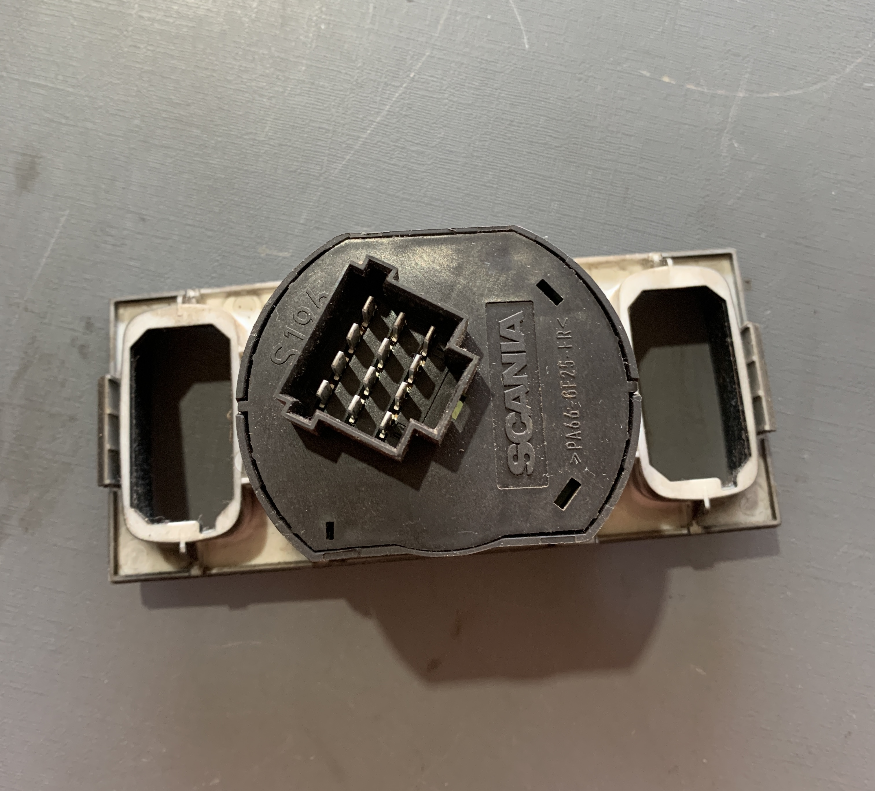 Interruptor Bloqueio Tração Scania Euro 5 2
