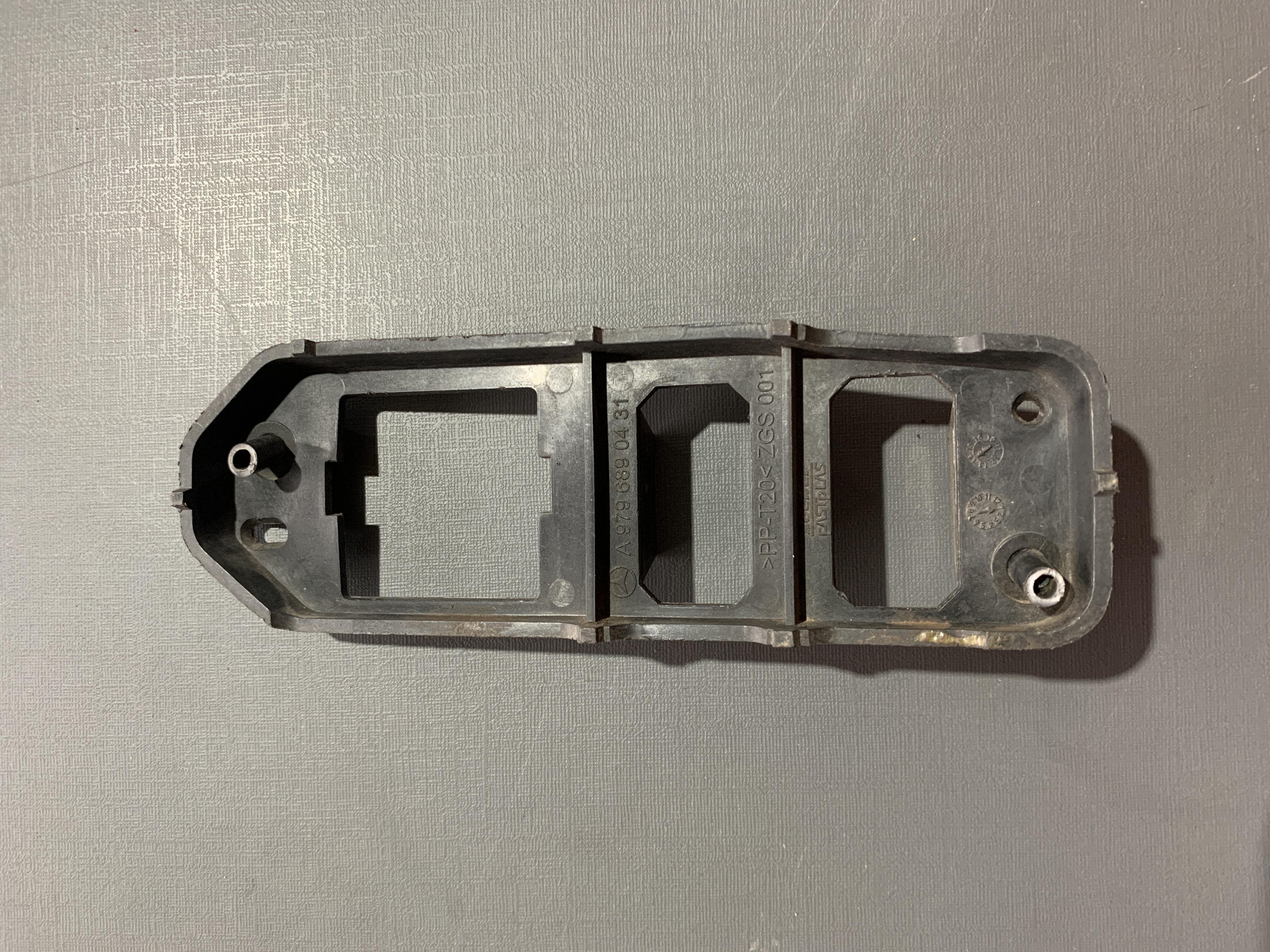 Moldura Interruptor MB Accelo 815 2